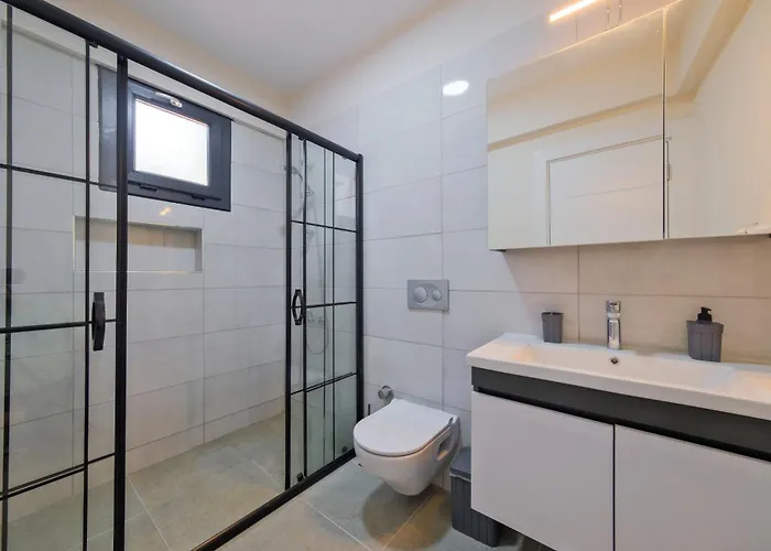 Kizilbella 2, Lueks Havuzlu Korunakli Tas * フェティエ