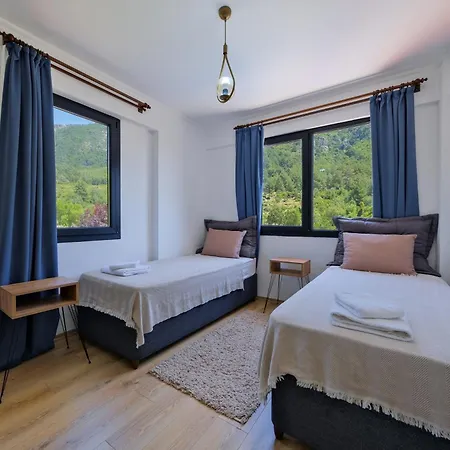 Villa Kızılbella 2, Lüks Havuzlu Korunaklı Taş *