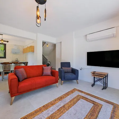 빌라 Kizilbella 2, Lueks Havuzlu Korunakli Tas