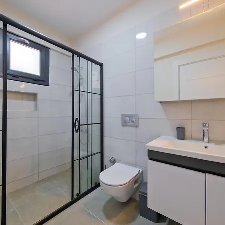 Kızılbella 2, Lüks Havuzlu Korunaklı Taş * Fethiye