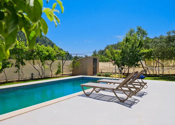 Kizilbella 2, Lueks Havuzlu Korunakli Tas *