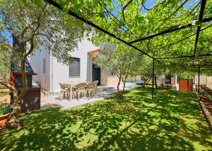 Kizilbella 2, Lueks Havuzlu Korunakli Tas * Fethiye