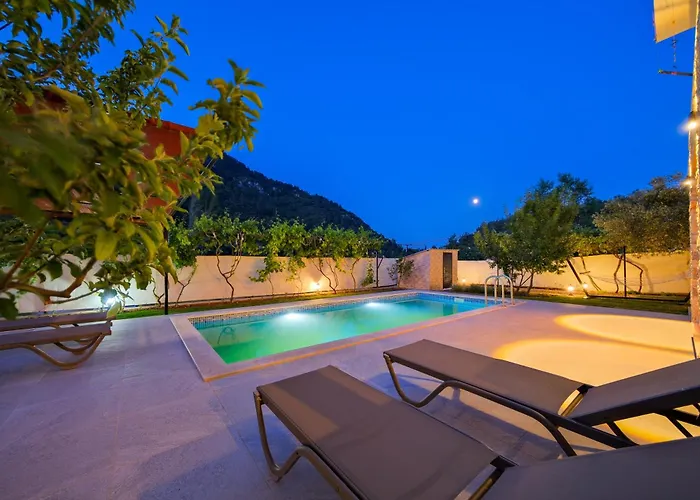 Kizilbella 2, Lueks Havuzlu Korunakli Tas Fethiye